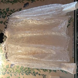 Stunnind! Eloquii Retta embroidered lace ivory/cream 2pc. Blouse set
